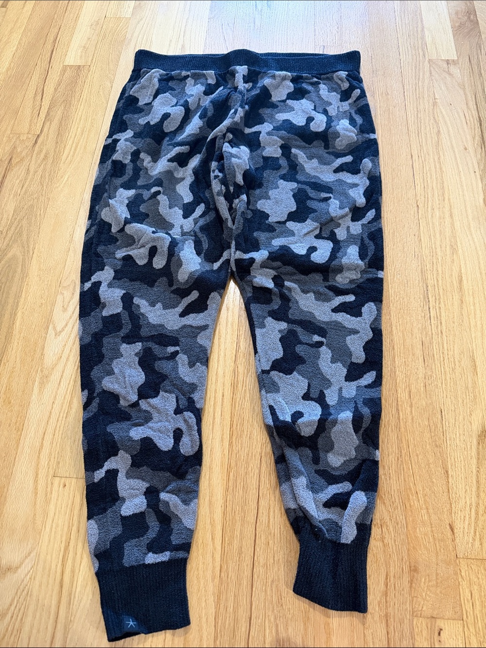 NWT Barefoot Dreams CozyChic Ultra Lite Carbon Multi Camo Joggers Sz XL